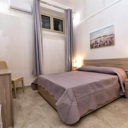 Garden House: Apartments And Rooms For Holidays Palermo Exterior photo
