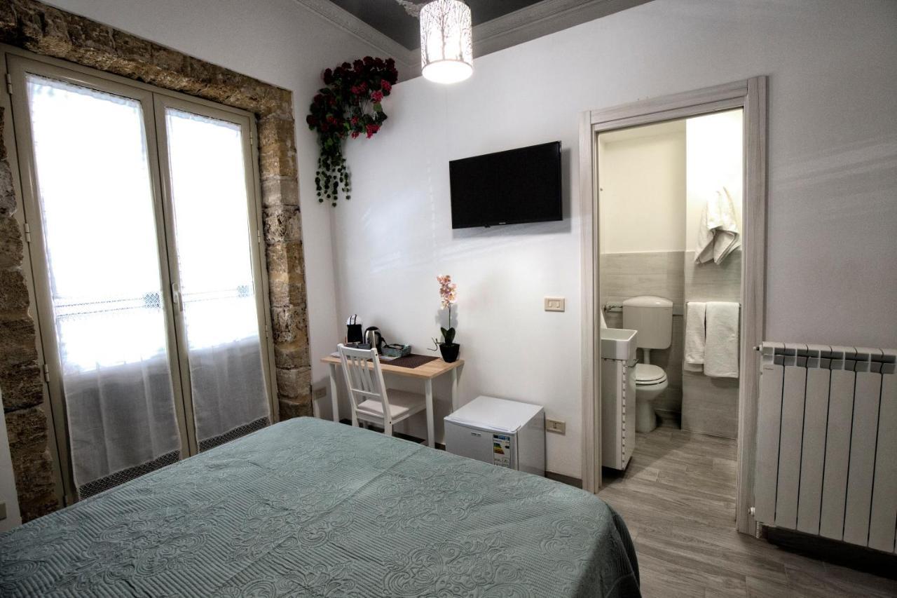 Garden House: Apartments And Rooms For Holidays Palermo Exterior photo