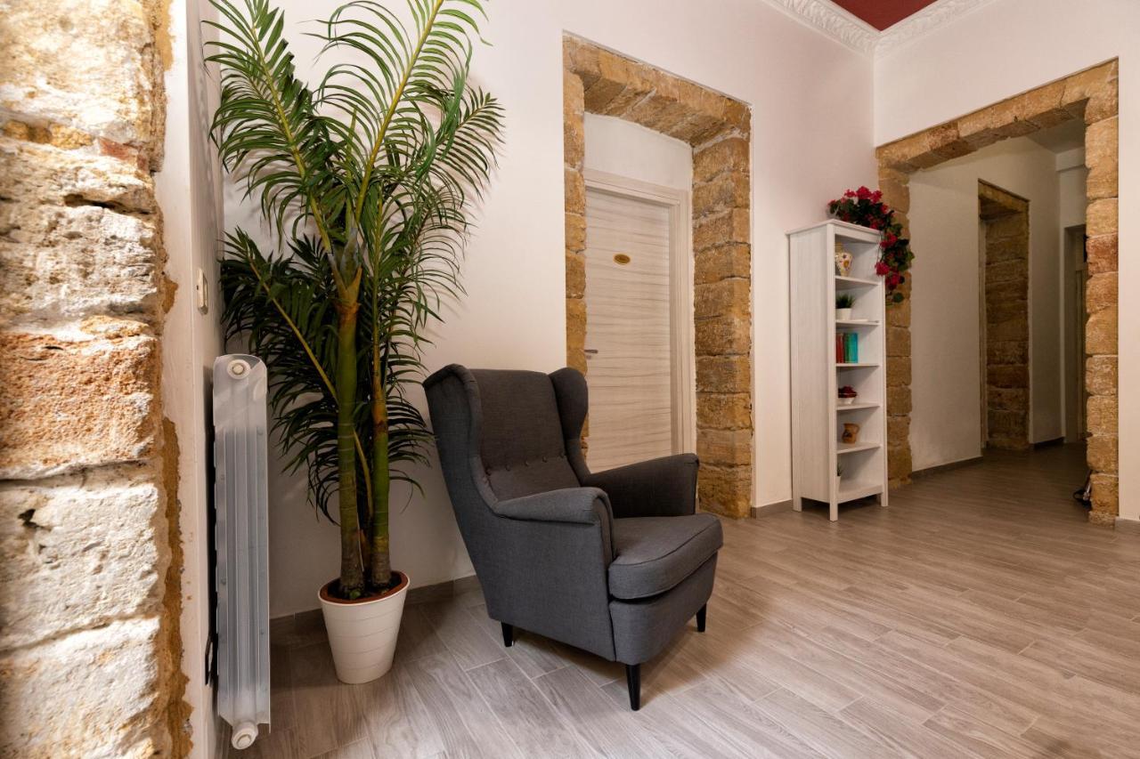 Garden House: Apartments And Rooms For Holidays Palermo Exterior photo