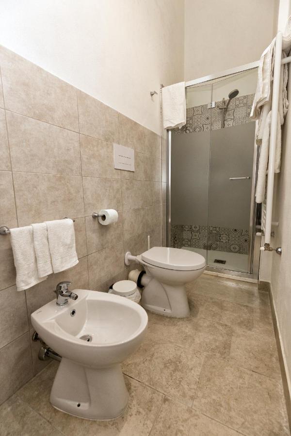 Garden House: Apartments And Rooms For Holidays Palermo Exterior photo
